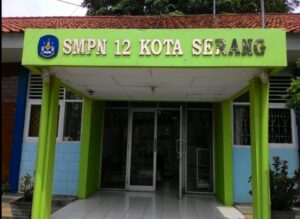 Heboh! SMP N 12 Kota Serang Banten, Pungut Biaya Hingga Jutaan Rupiah.
