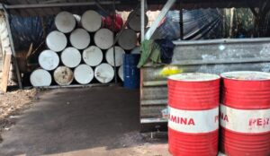 Gudang Oli Dikawasan Cengkareng ini, Diduga Produksi Pelumas “Aspal”