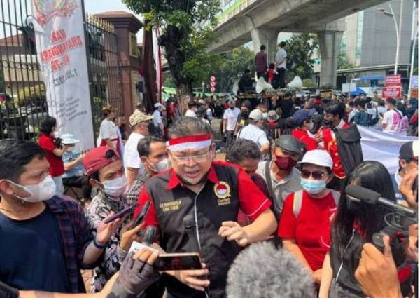 PUTUSAN PT PERBERAT HUKUMAN PERAMPOK KSP SB DAN ASET DI KEMBALIKAN KE KORBAN PIDANA.
