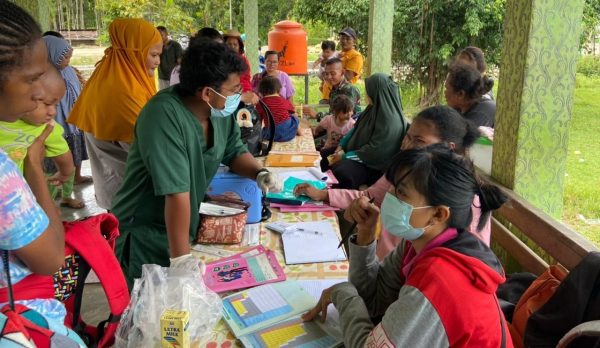 Walaupun mereka tidak mengeluarkan rezeki, tetapi mereka di berikan pelayanan gratis dalam memperingati hari pahlawan Nasional.