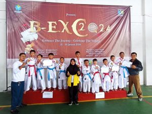 Ia menyampaikan terimakasih kepada Bapak ibu yang mendoakan anak anak dapat Juara.