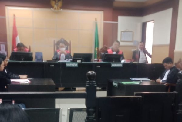 Perbuatan terdakwa sudah di luar nalar, seharus di tuntut hukum berat terdakwa.