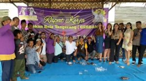 Ketua GERBANG, Usup Supandi sosok Maesyal Rasyid memang sangat dekat warga dan low profilenya sangat menyentuh hati anak muda di sini.