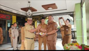 Serta H ASMAWI pun. mengucapkan banyak-banyak terima kasih kepada para Kepala Desa.