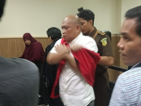 MANTAN ANGGOTA TNI SERKA JAMS MAKAPEDUA RESIDIVIS KASUS YANG SAMA ESEPSI DI TOLAK HAKIM SERKA JAMS MAKAPEDUA SIDANGNYA DI LANJUTKAN.