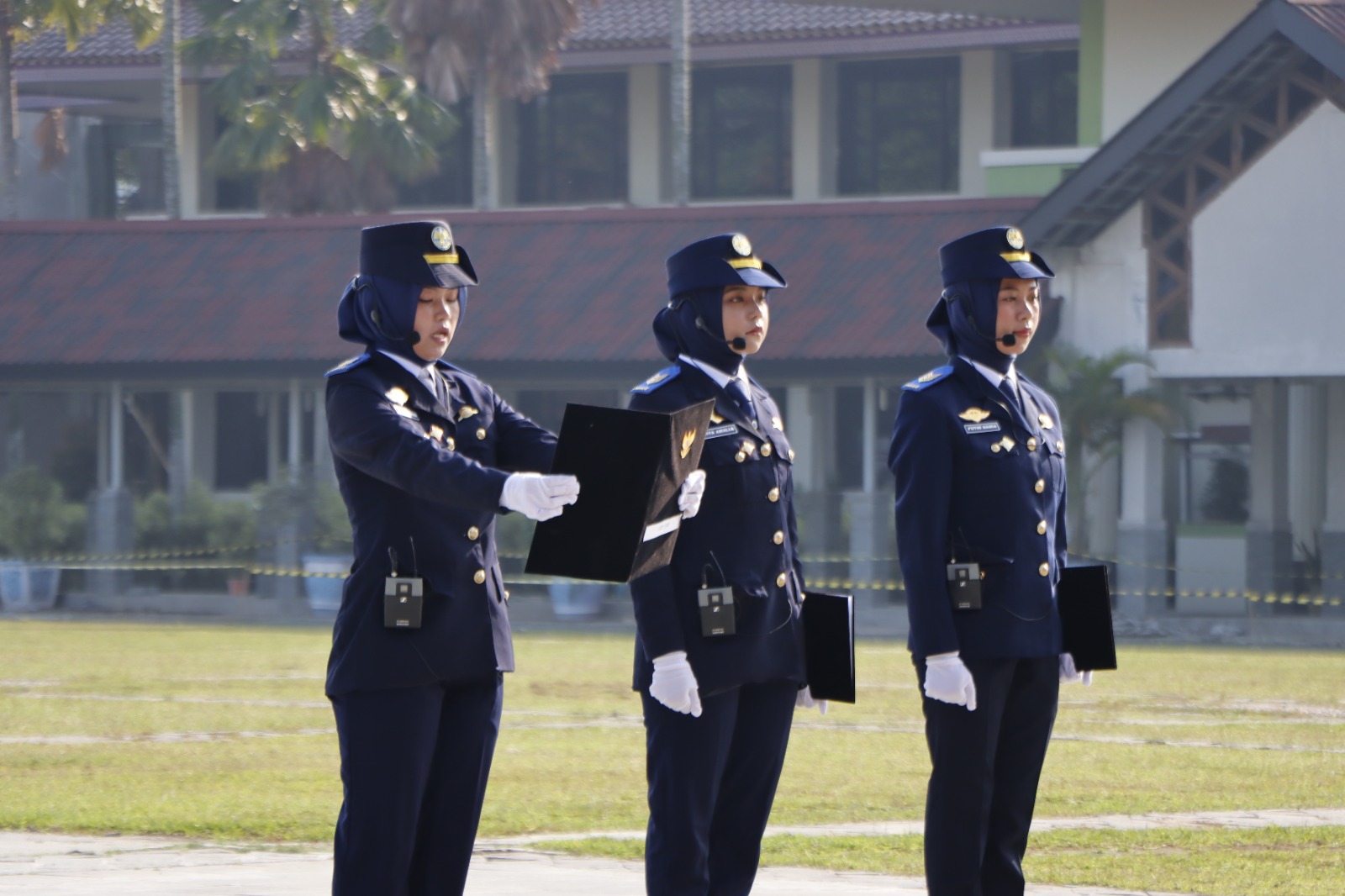 Semua itu merupakan tuntutan yang tidak boleh diabaikan oleh siapapun