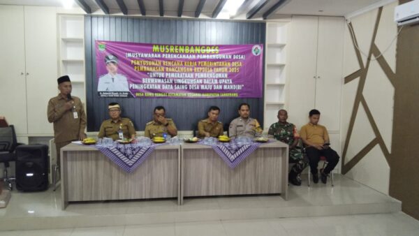 Musrembangdes ini tidak hanya menjadi ajang diskusi, tetapi juga simbol dari semangat gotong royong dan kebersamaan warga Desa Rawa Rengas.