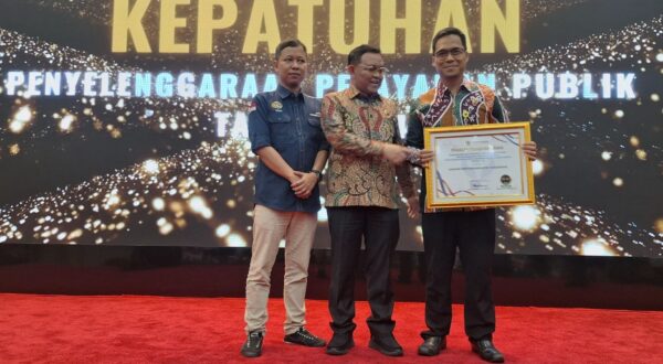 Kantor Pertanahan Kota Tangerang Raih Predikat A Zona Hijau, Penghargaan Penilaian Kepatuhan Penyelenggaraan Pelayanan Publik.