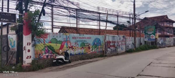 Pj. Bupati Tangerang Andi Ony, menyewakan Lahan dan Gedung bekas SDN Babakan Legok kepada pengusaha Properti.