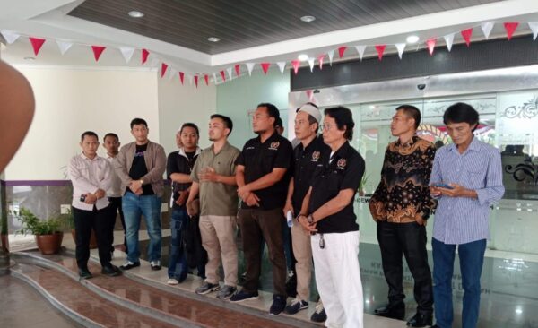 Inial D Diduga arogan terhadap anggota PWI Kabupaten Tangerang.