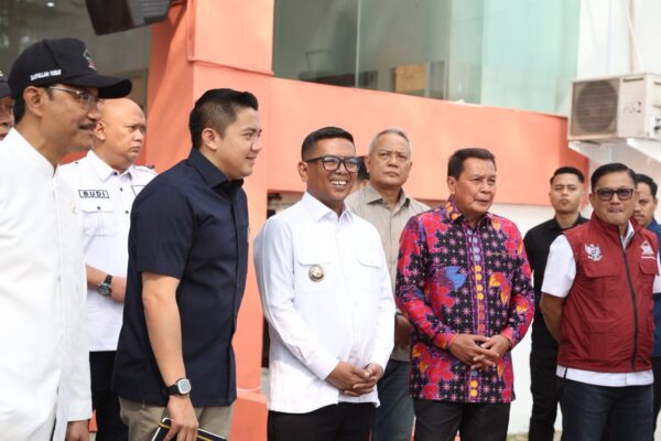 Kunjungan tersebut dilakukan untuk melihat secara langsung kesiapan pelaksanaan program Sekolah Rakyat sekaligus meninjau kondisi.
